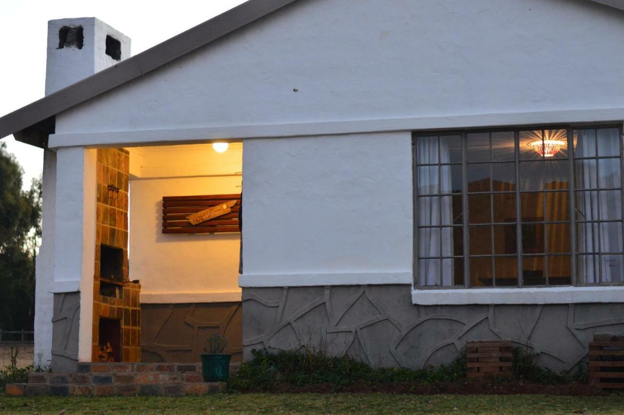 Dullstroom On The Dam Екстер'єр фото